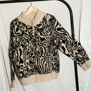 Cream and black abstract Knot Sweater 3/4 Zip.